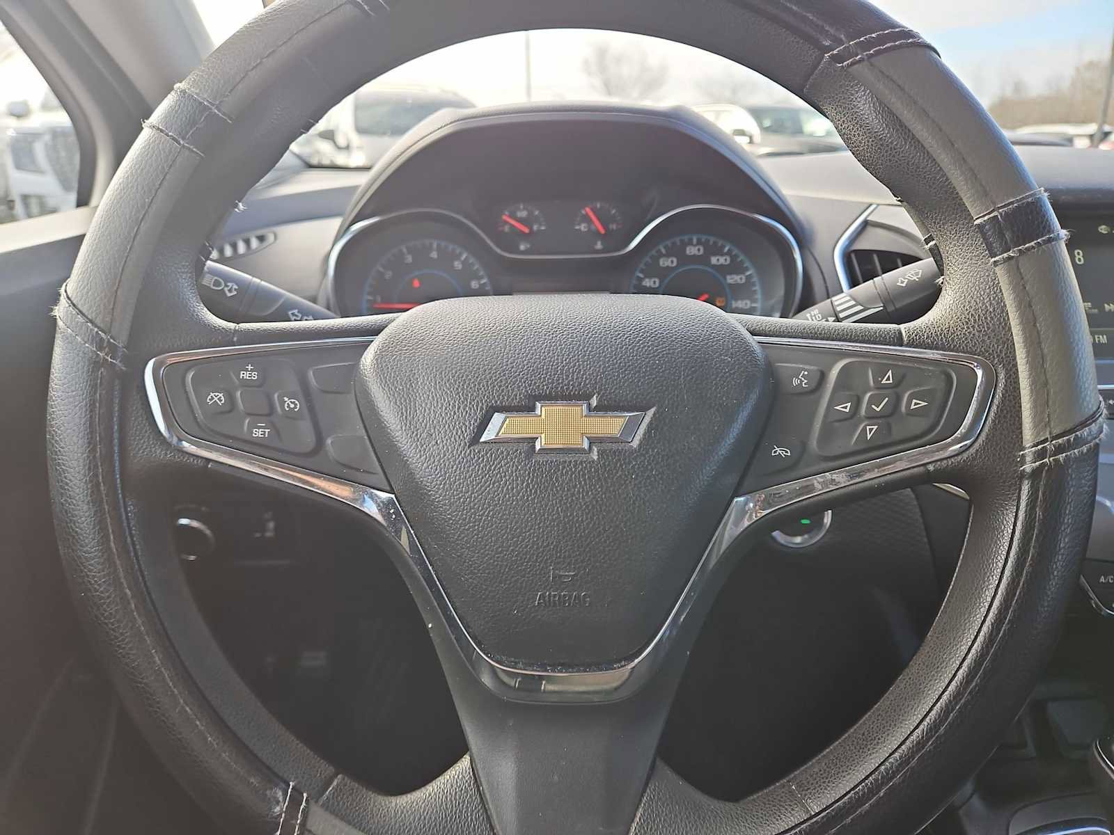 Used 2017 Chevrolet Cruze LT w/ Convenience Package image 21