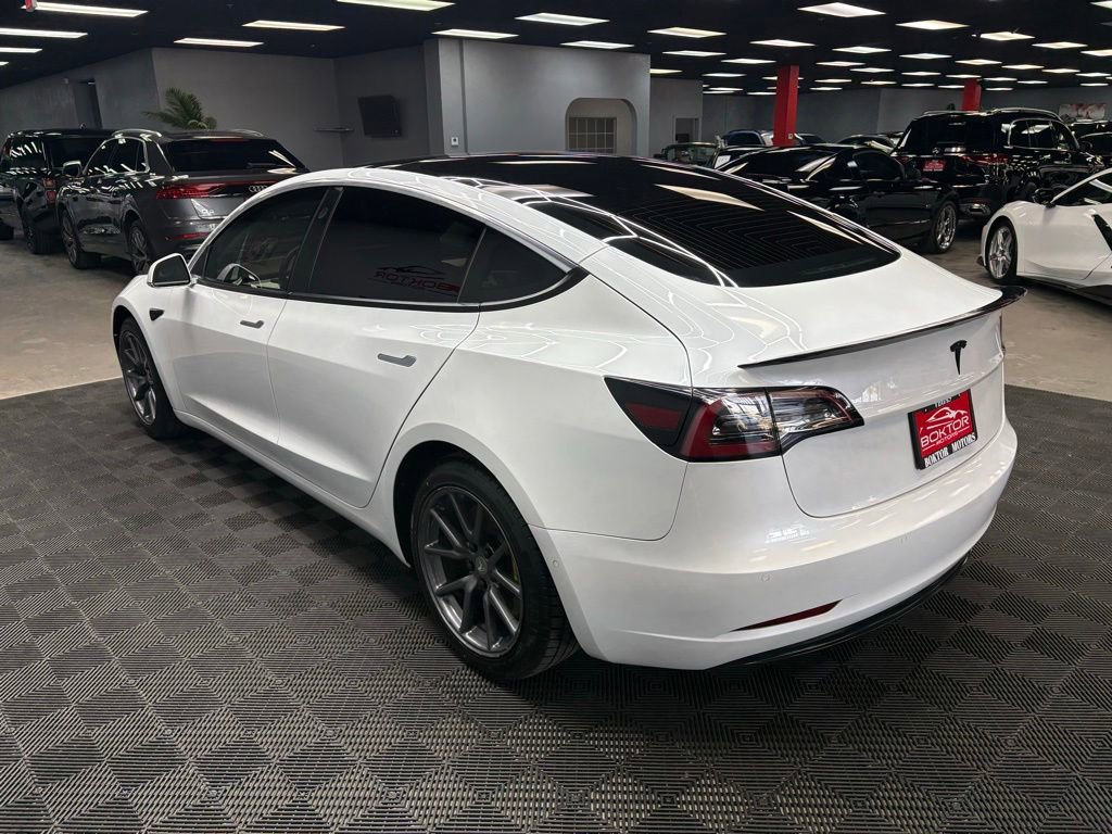 Used 2020 Tesla Model 3 Standard Range Plus RWD image 9