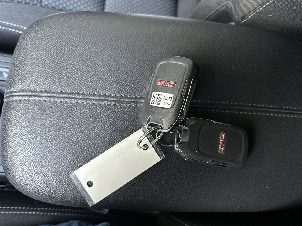 Certified 2022 GMC Terrain SLE w/ Driver Convenience Package image 19