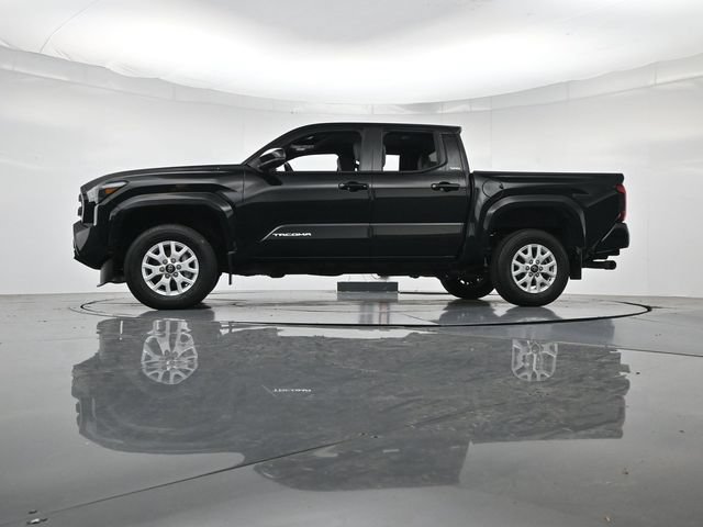 Used 2024 Toyota Tacoma SR5 AWD/4WD image 38