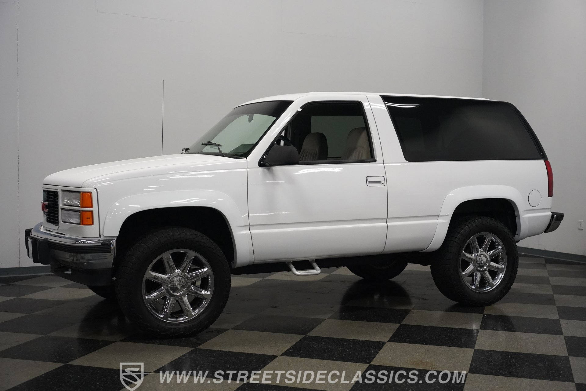Used 1994 GMC Yukon 4WD 2-Door image 8