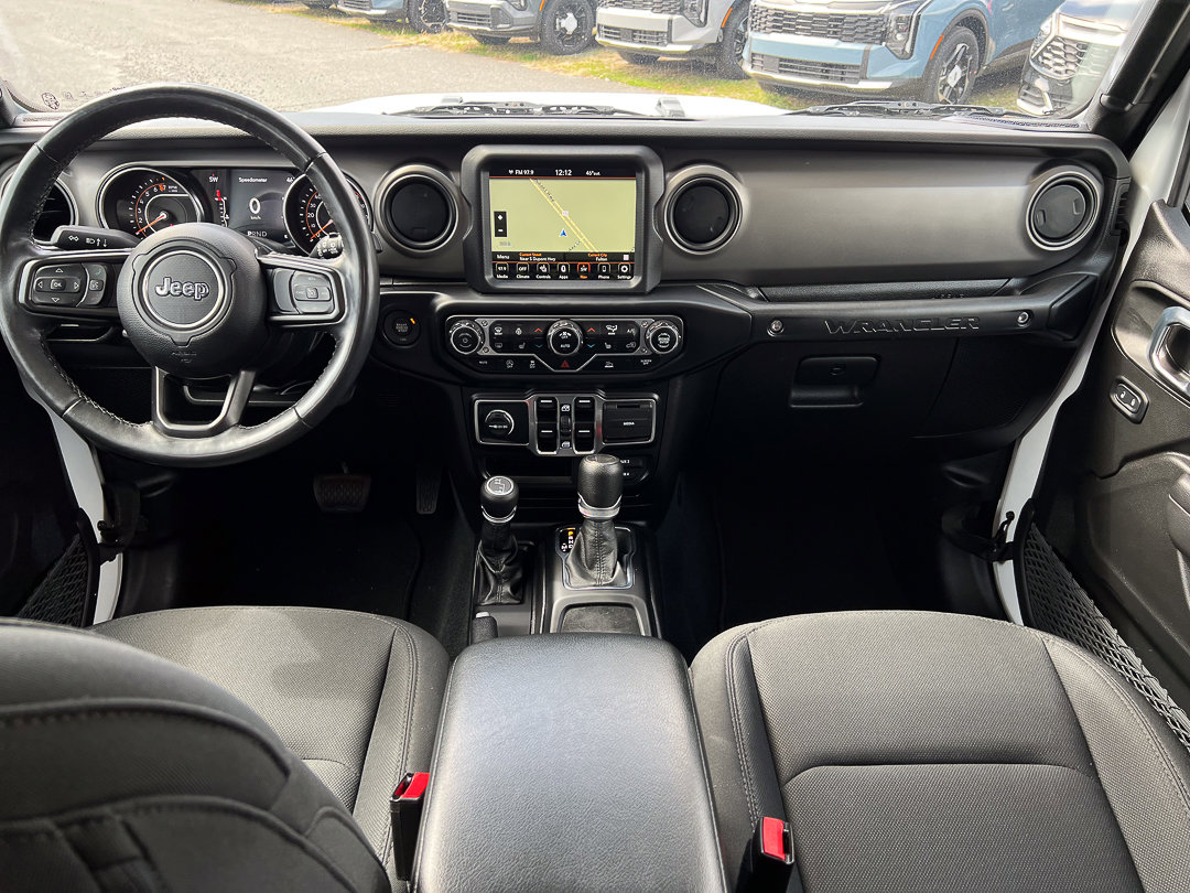 Used 2022 Jeep Wrangler Unlimited Sport AWD/4WD image 25