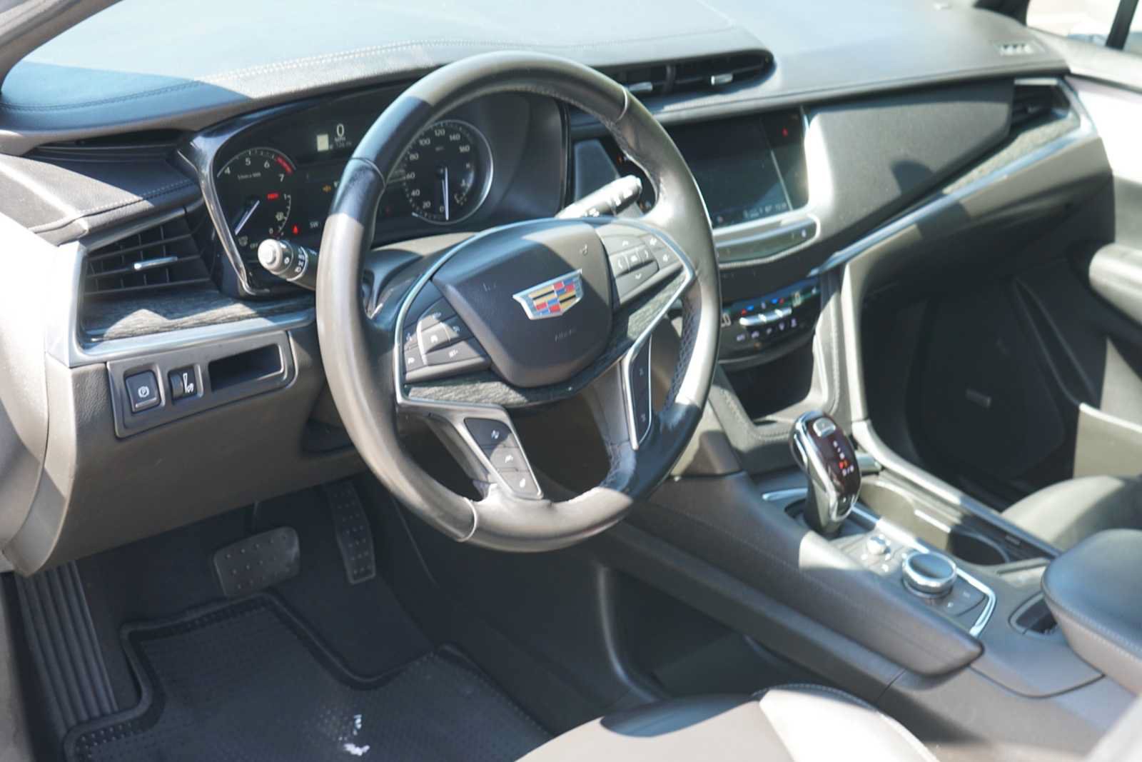 Used 2023 Cadillac XT5 Premium Luxury FWD image 7