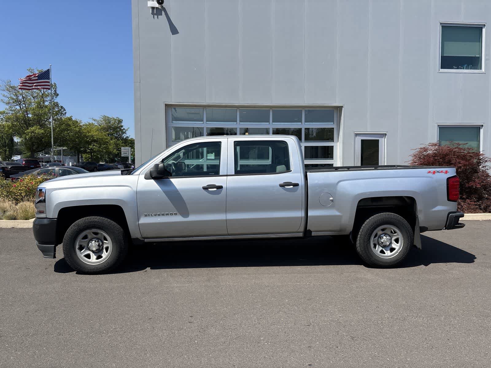 Used 2017 Chevrolet Silverado 1500 W/T w/ Trailering Package AWD/4WD image 2