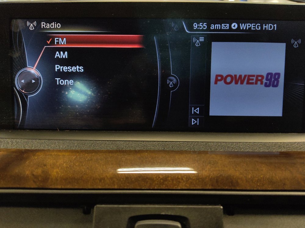 Used 2015 BMW 320i xDrive Sedan AWD/4WD image 25