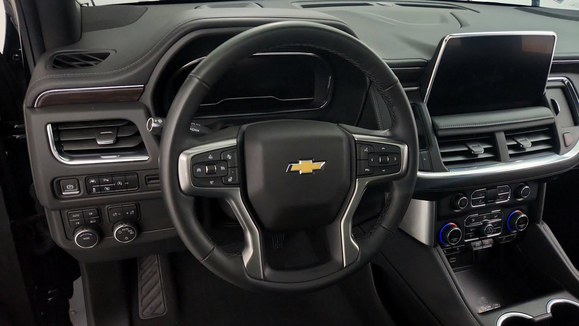 Certified 2023 Chevrolet Tahoe LT w/ LT Signature Plus Package AWD/4WD image 18