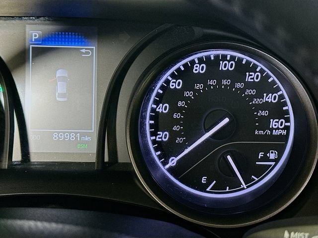 Used 2024 Toyota Camry SE w/ Cold Weather Package FWD image 14