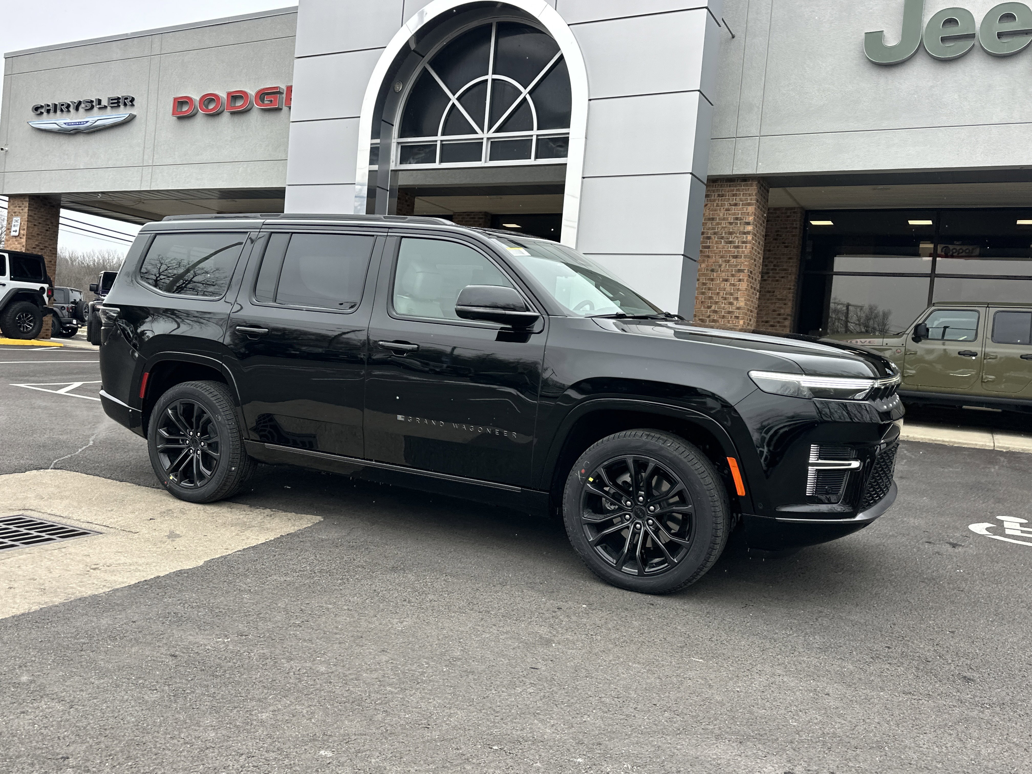 New 2026 Jeep Grand Wagoneer Summit w/ Rear Seat Video Group I image 19