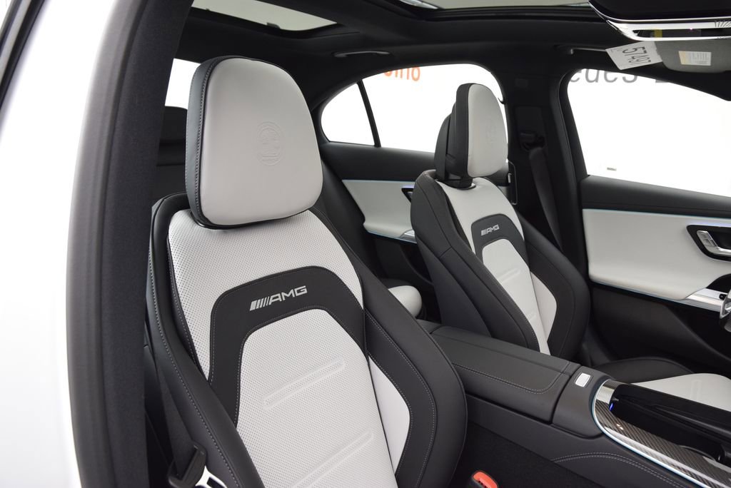 New 2026 Mercedes-Benz E 53 AMG e 4MATIC Sedan image 17