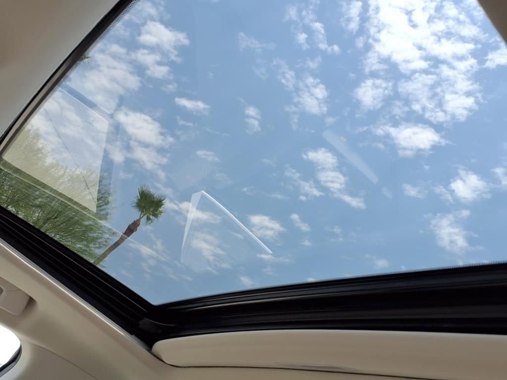 New 2025 Lexus ES 300h w/ Premium Package image 6