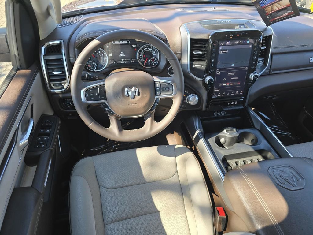 Used 2025 RAM 1500 Laramie image 24