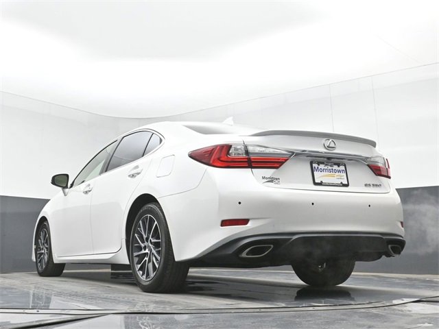 Used 2017 Lexus ES 350 w/ Luxury Package image 49