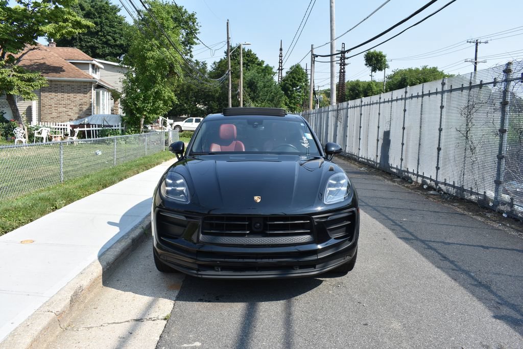 Used 2024 Porsche Macan Turbo AWD/4WD image 2