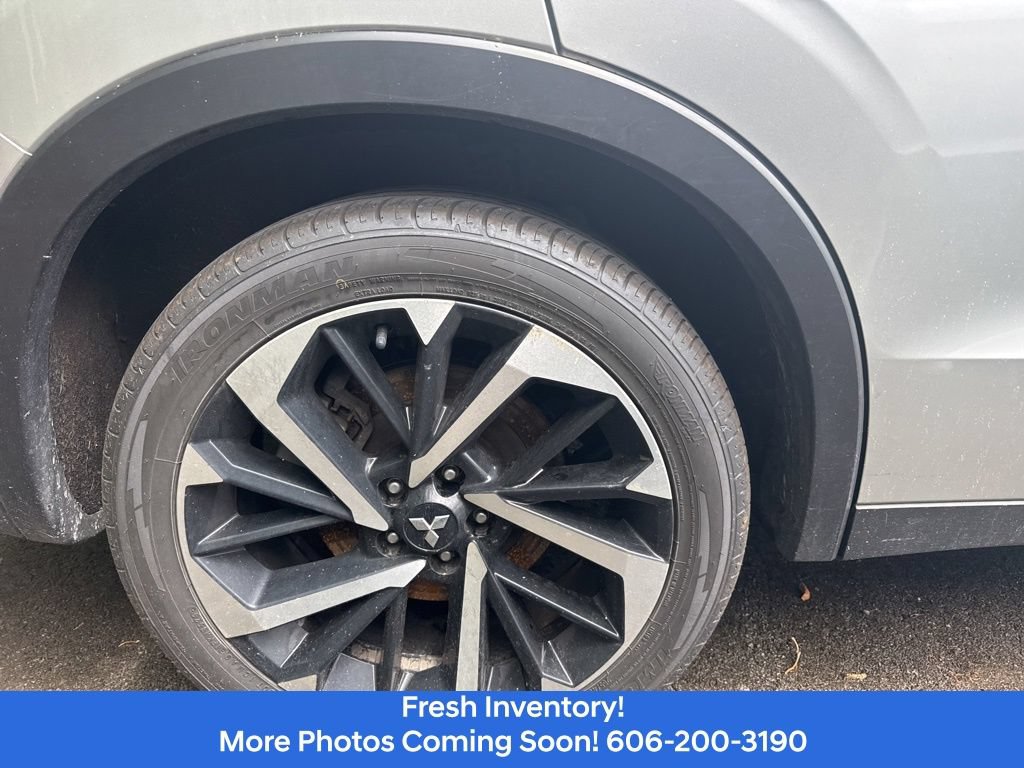 Used 2024 Mitsubishi Outlander SE AWD/4WD image 5
