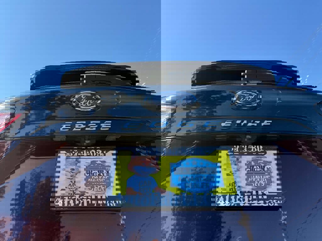 Used 2021 Ford Edge SEL image 7