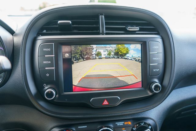 Used 2023 Kia Soul LX image 27