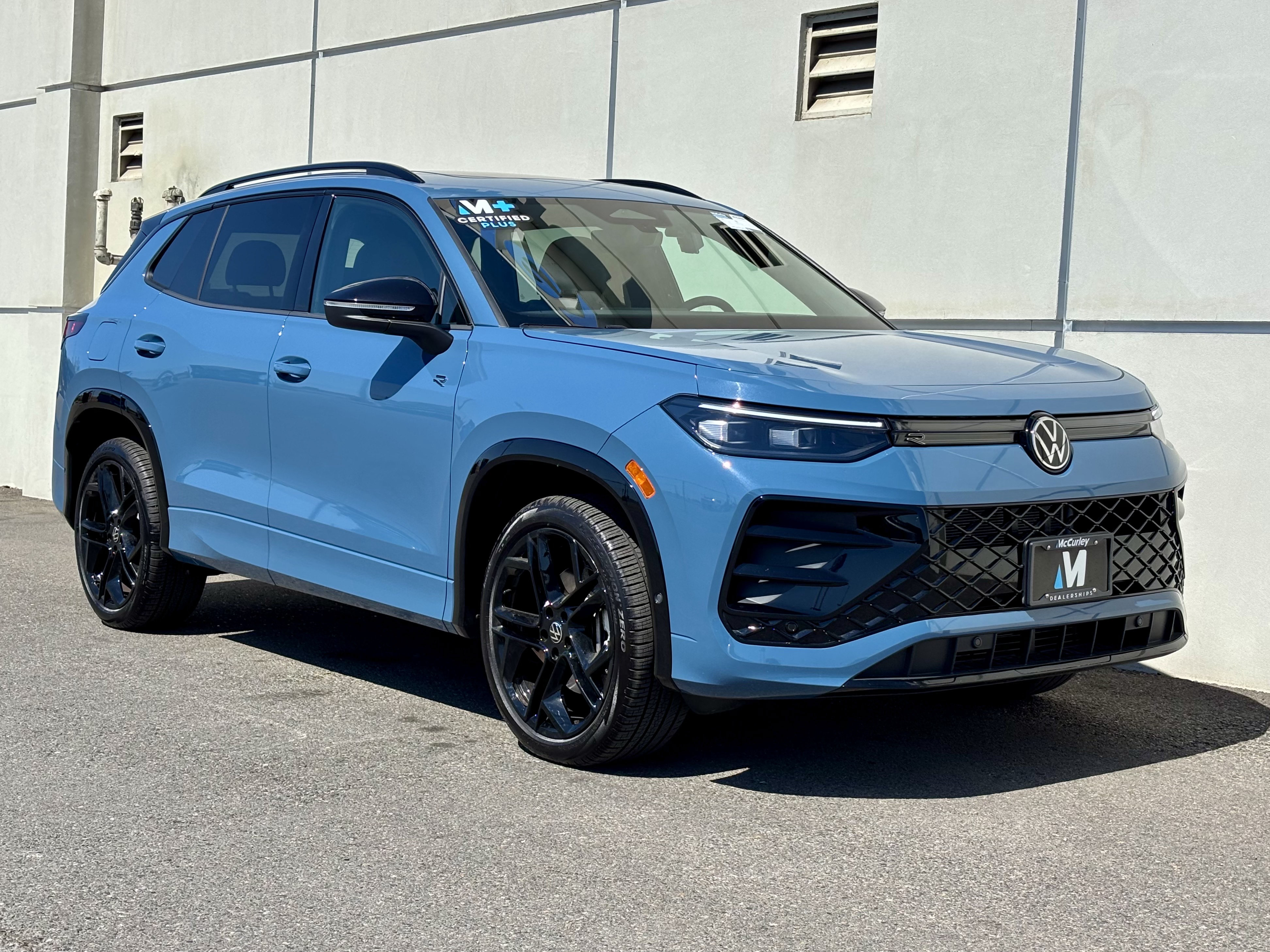 Used 2025 Volkswagen Tiguan SE R-Line