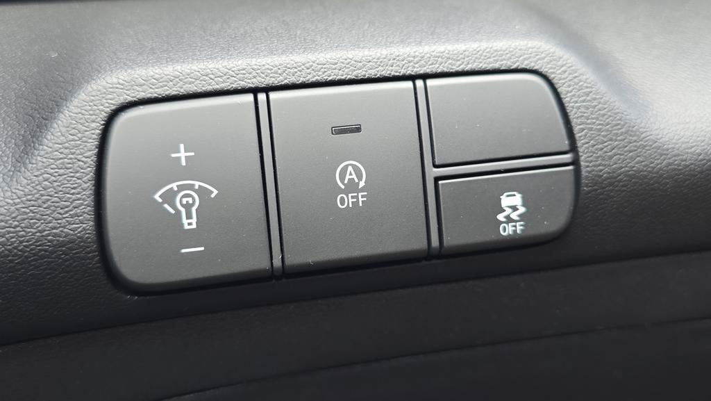 New 2026 Hyundai Elantra SE FWD image 25
