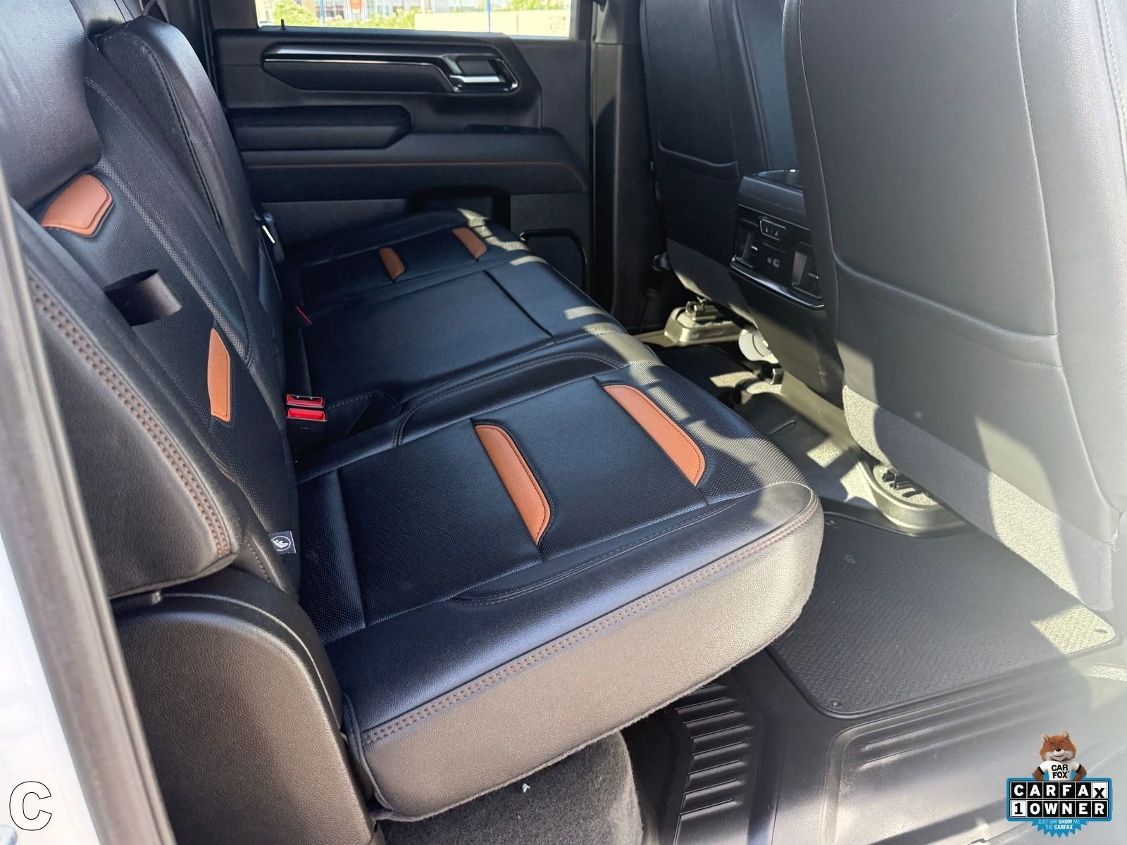 Certified 2025 GMC Sierra 2500 AT4 w/ Technology Package AWD/4WD image 12