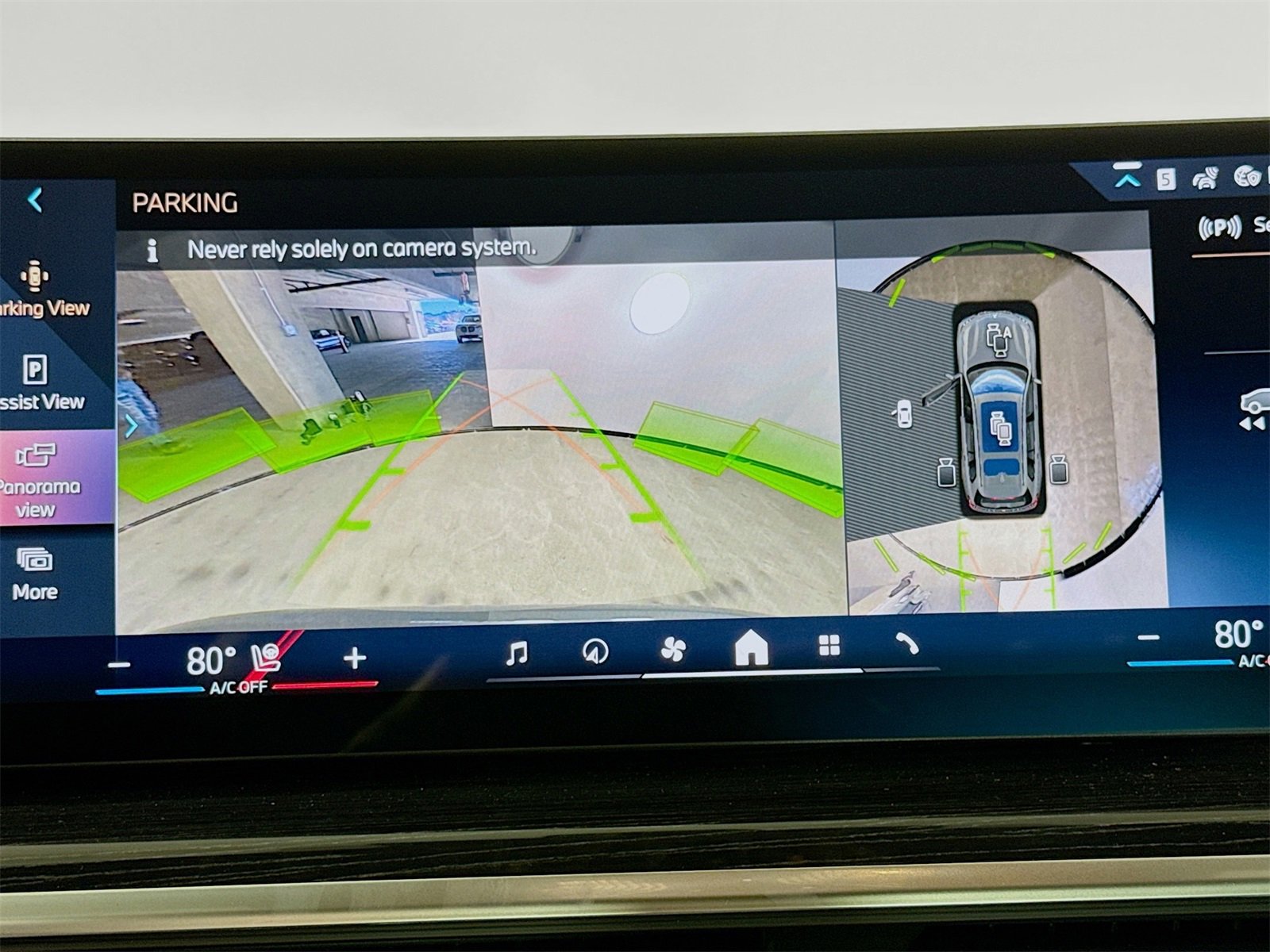 New 2026 BMW X7 xDrive40i w/ M Sport Package image 14