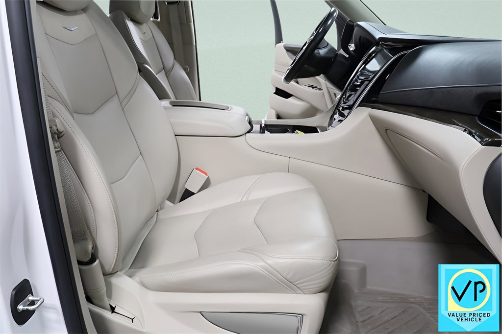 Used 2020 Cadillac Escalade ESV Premium Luxury image 21