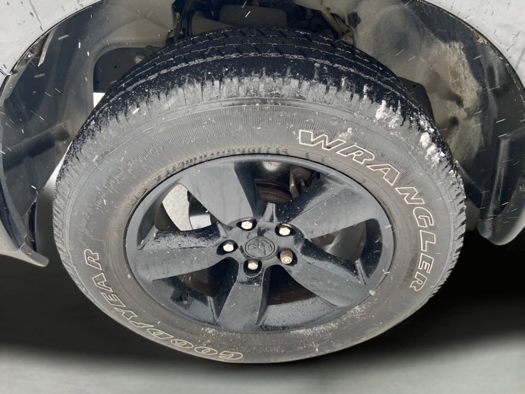 Used 2022 RAM 1500 Classic SLT w/ Black Appearance Group image 6