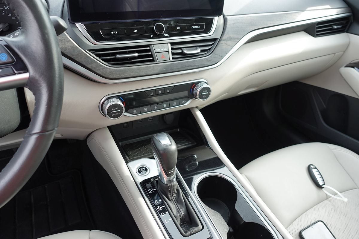 Used 2024 Nissan Altima 2.5 SL AWD/4WD image 35