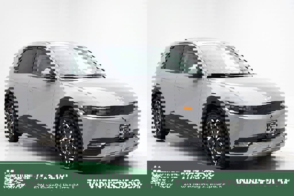 Used 2023 Hyundai Ioniq 5 SEL image 1