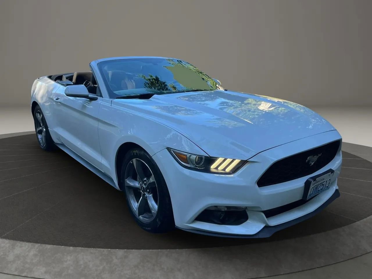 Used 2015 Ford Mustang Convertible w/ Equipment Group 051A image 3