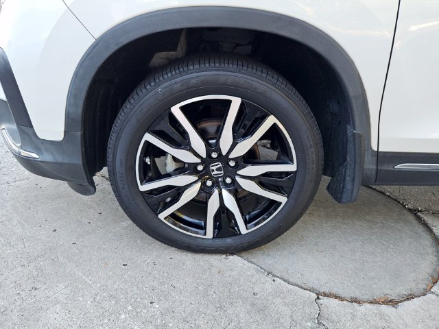 Used 2020 Honda Pilot Touring image 9