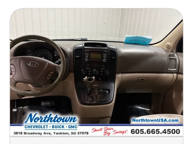 Used 2012 Kia Sedona LX image 12