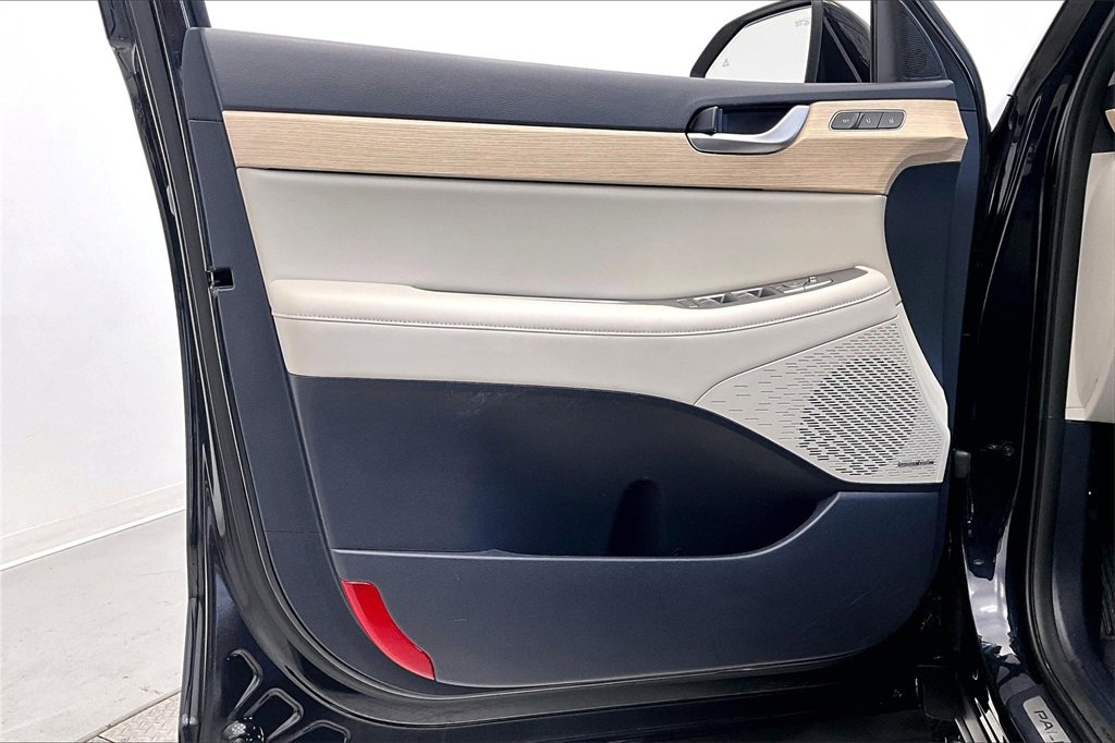 Used 2024 Hyundai Palisade Limited image 18