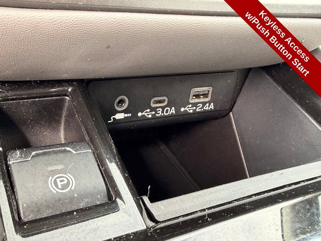 Used 2023 Subaru Outback Premium AWD/4WD image 21