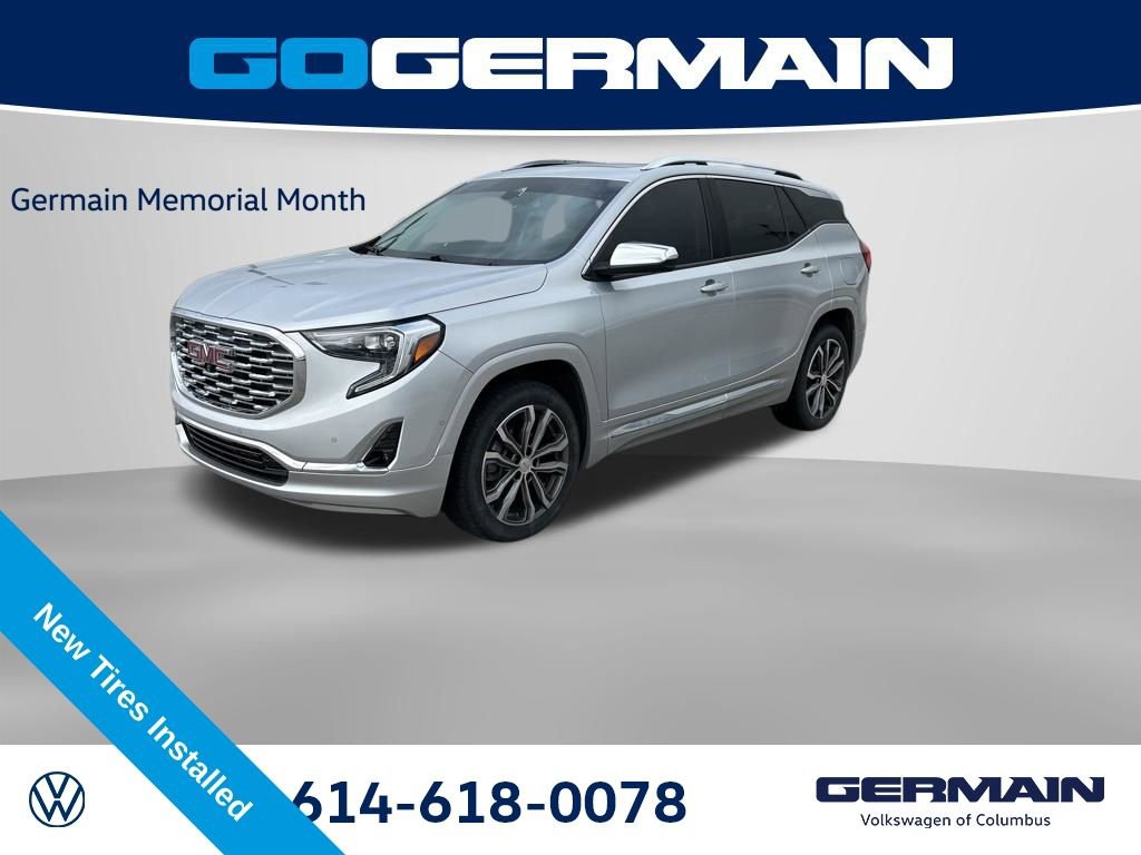 Used 2020 GMC Terrain Denali w/ Denali Premium Package AWD/4WD image 1