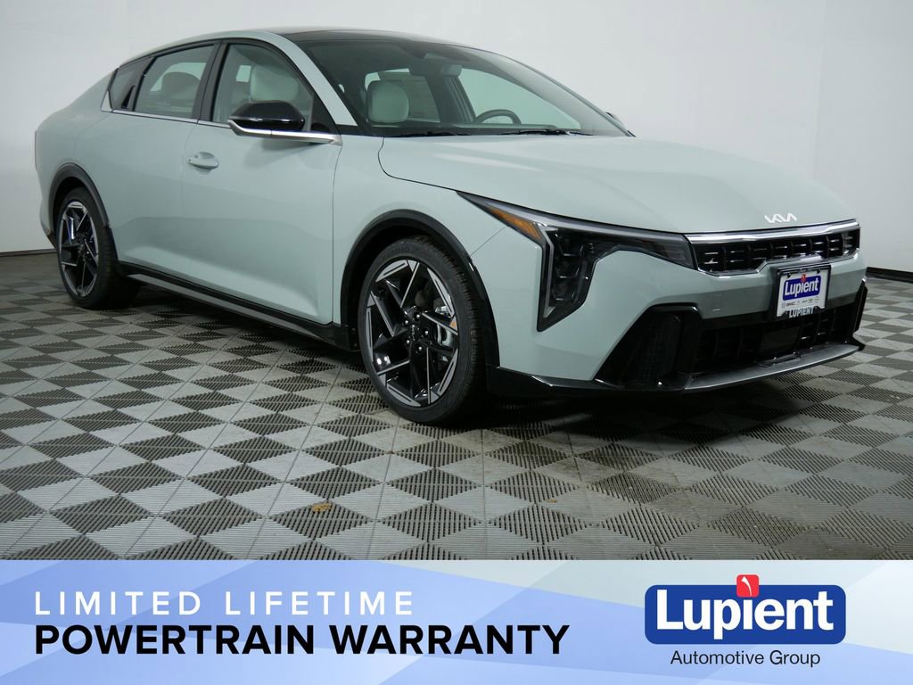 New 2026 Kia K4 GT-Line image 1