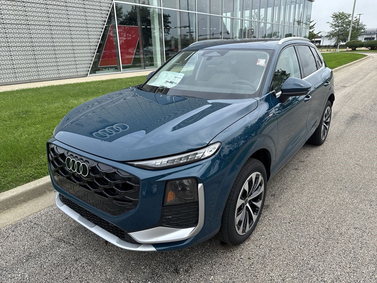 New 2026 Audi Q3 quattro 2.0T AWD/4WD image 24