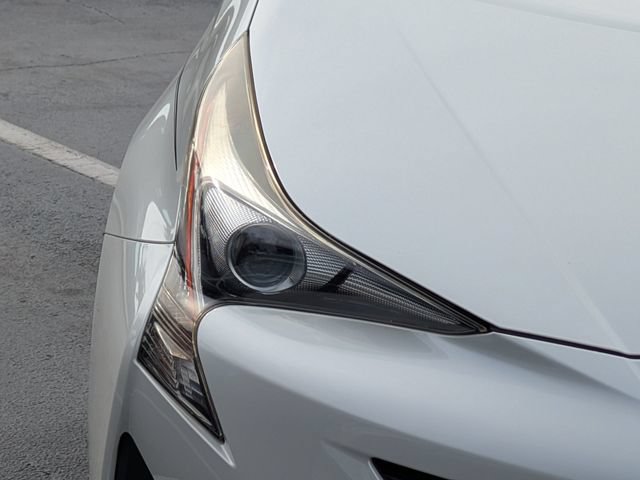 Used 2017 Toyota Prius Three FWD image 10