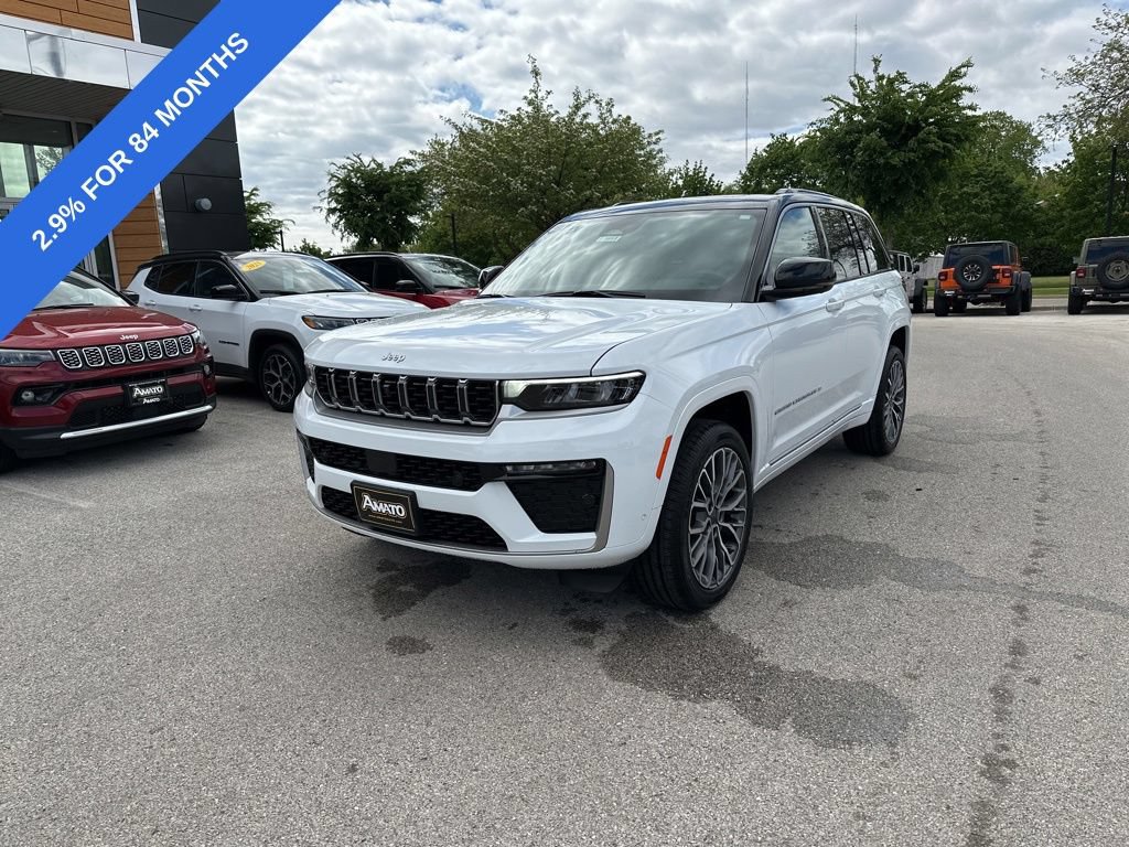 New 2026 Jeep Grand Cherokee Summit AWD/4WD image 1