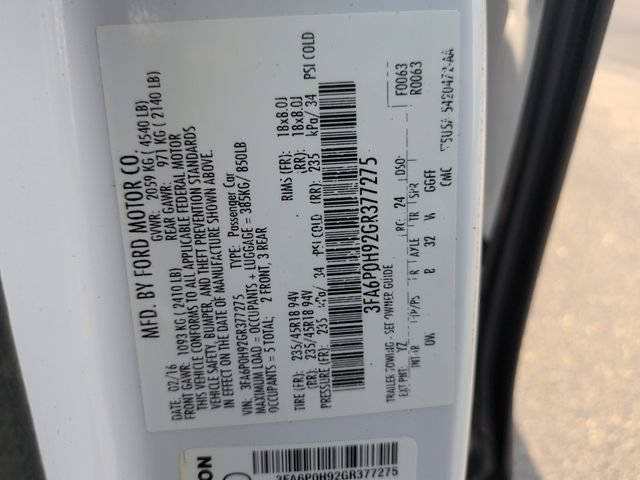 Used 2016 Ford Fusion SE FWD image 32