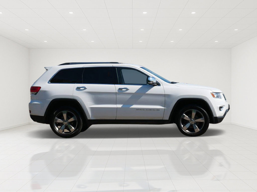 Used 2015 Jeep Grand Cherokee Limited w/ Trailer Tow Group IV AWD/4WD image 2