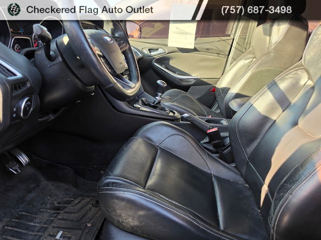 Used 2015 Ford Focus ST w/ Equipment Group 402A image 9