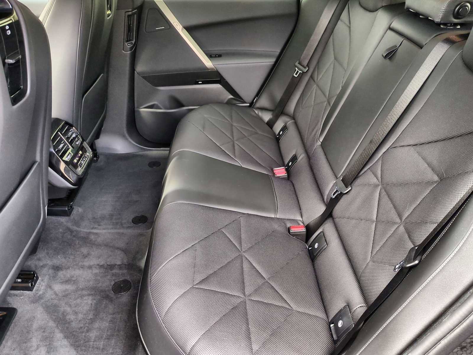 New 2025 BMW iX xDrive50 image 20