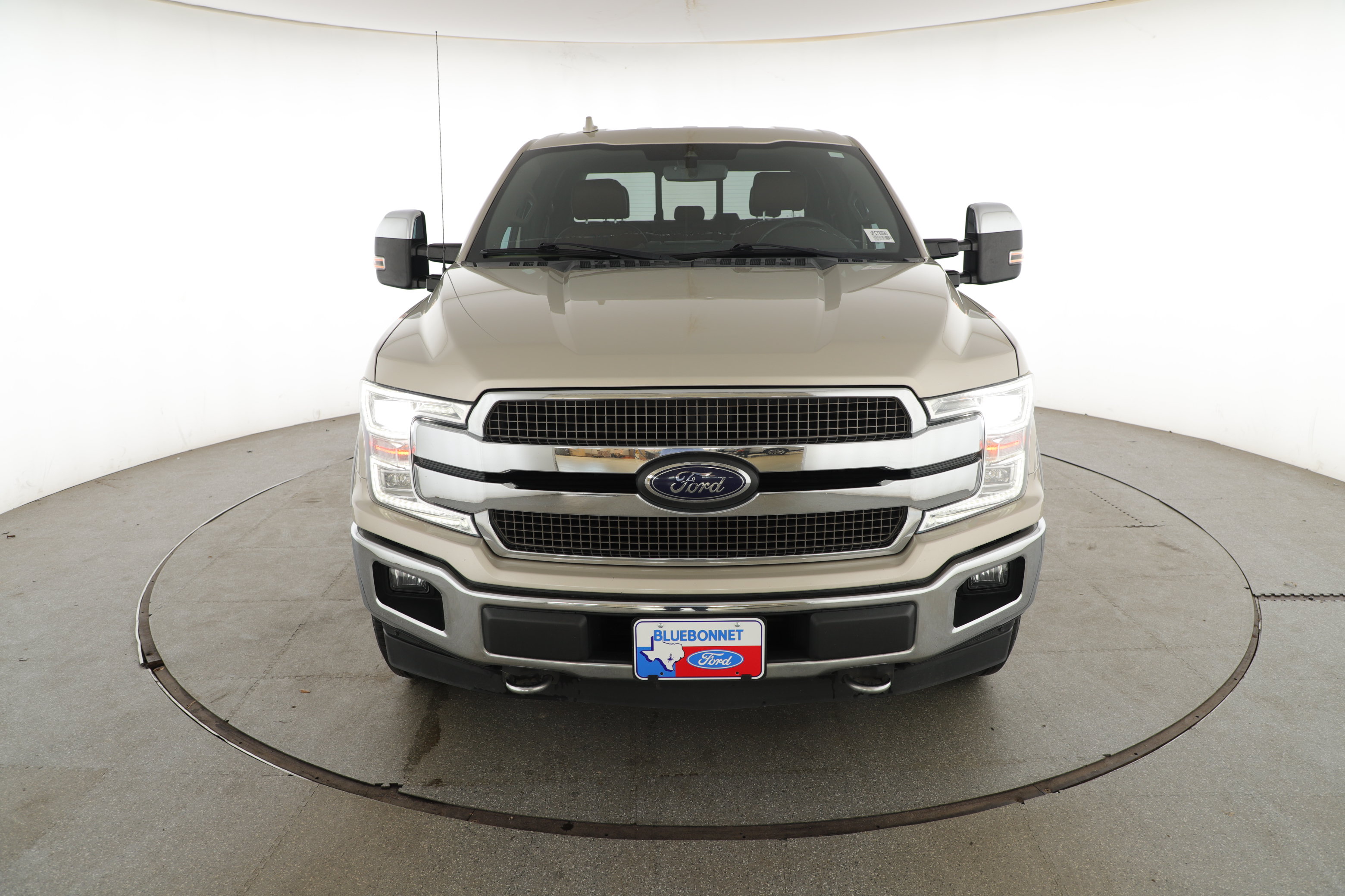 Used 2018 Ford F150 King Ranch w/ Equipment Group 601A Luxury AWD/4WD image 2