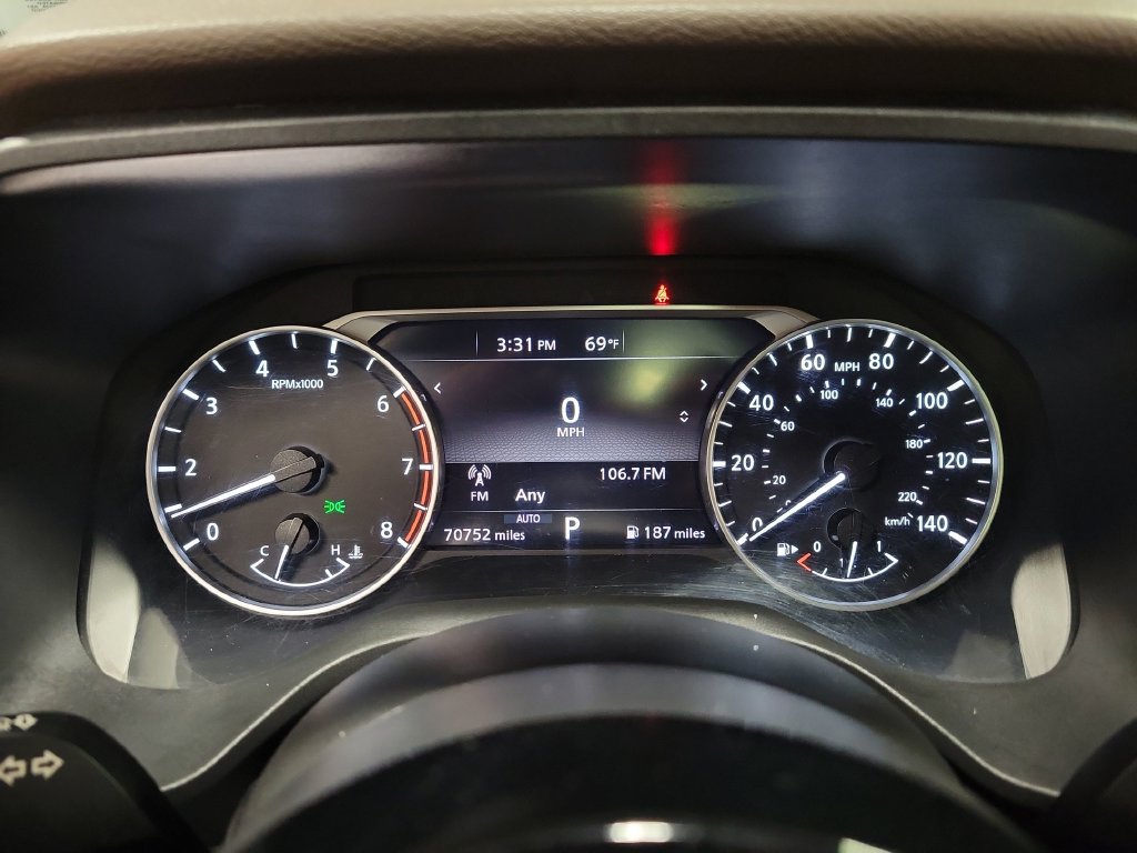 Used 2021 Nissan Rogue SL AWD/4WD image 16