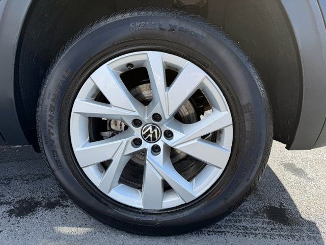 Used 2021 Volkswagen Atlas Cross Sport S image 23