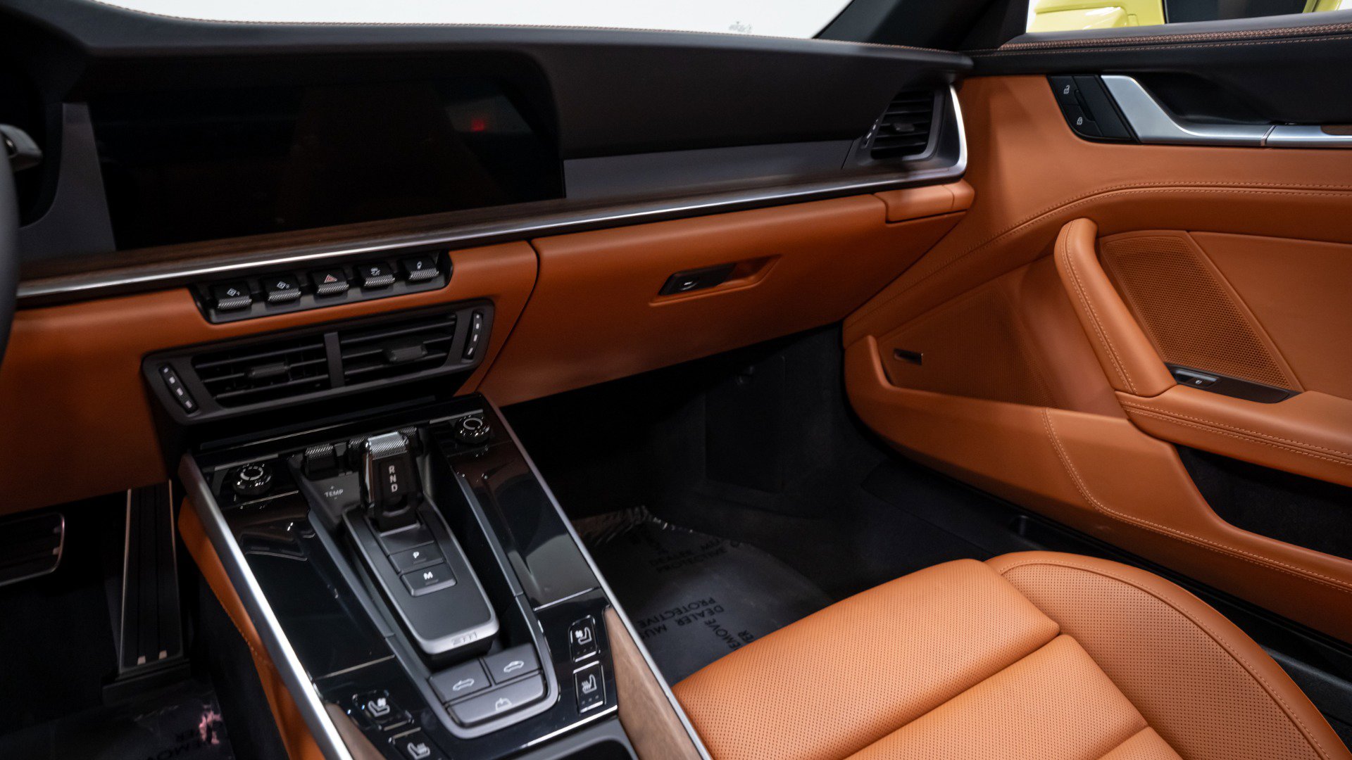 Used 2025 Porsche 911 Carrera image 57