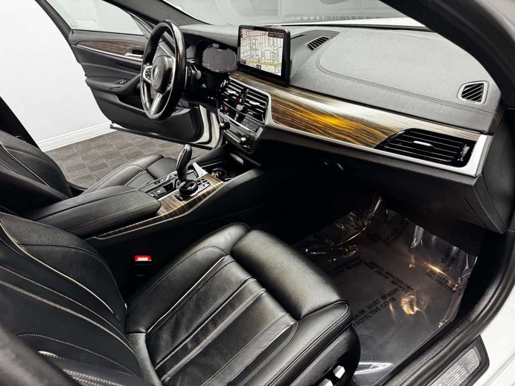 Used 2023 BMW M550i xDrive w/ Executive Package AWD/4WD image 57