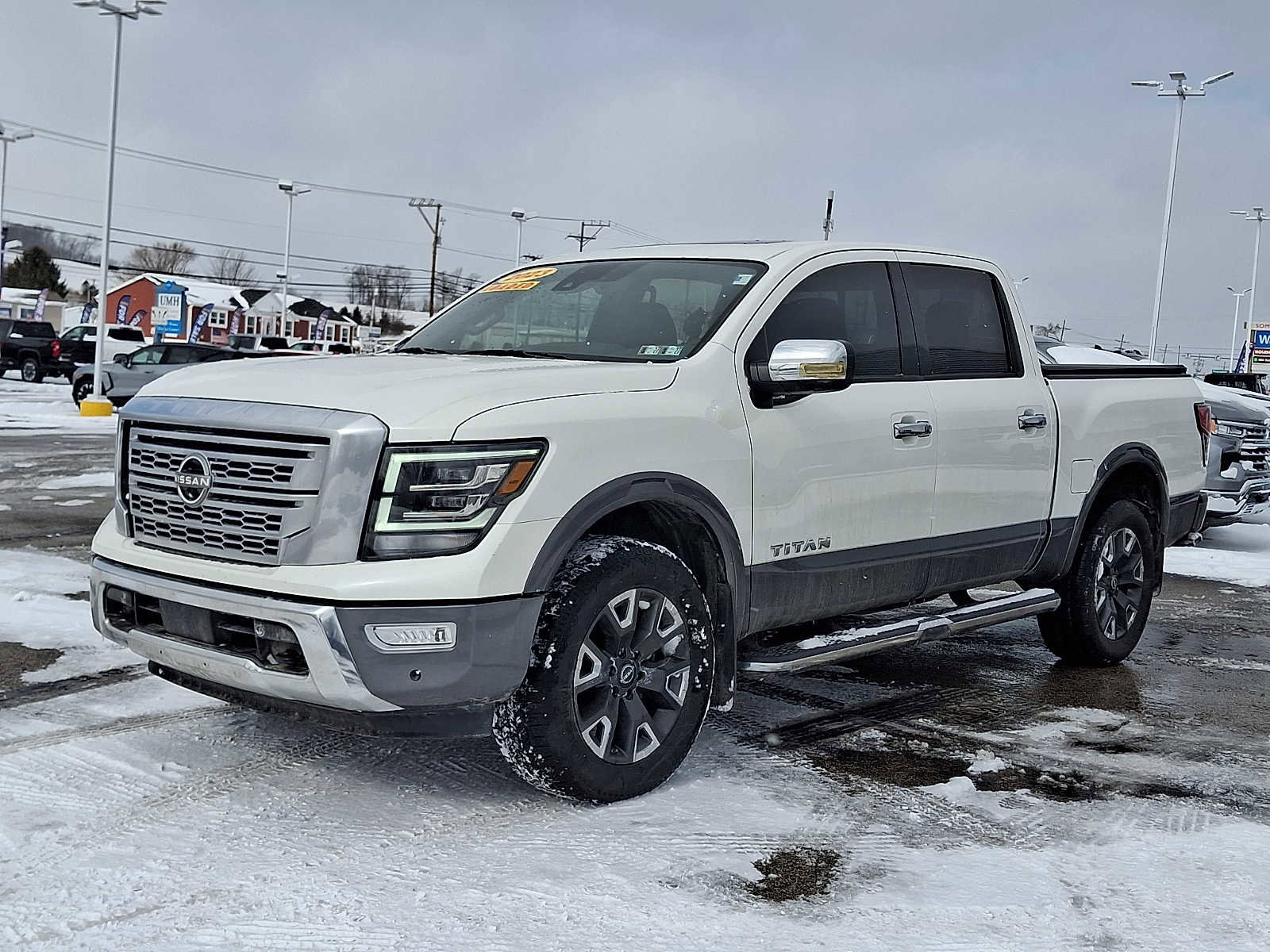 Used 2023 Nissan Titan Platinum Reserve w/ Moonroof Package image 4