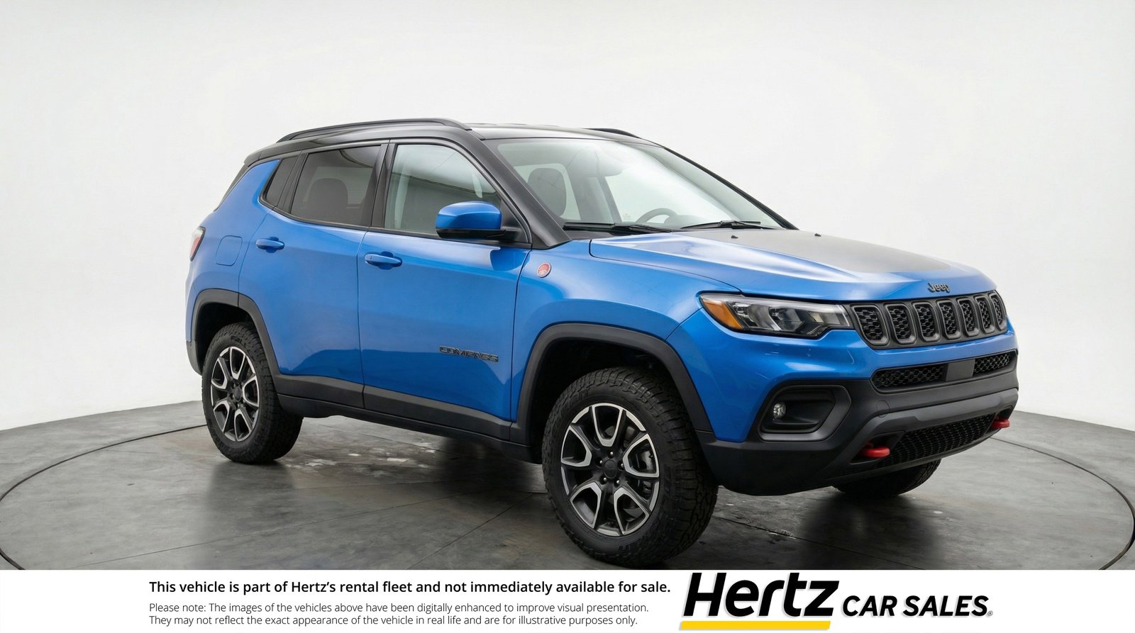 Used 2025 Jeep Compass Trailhawk image 1