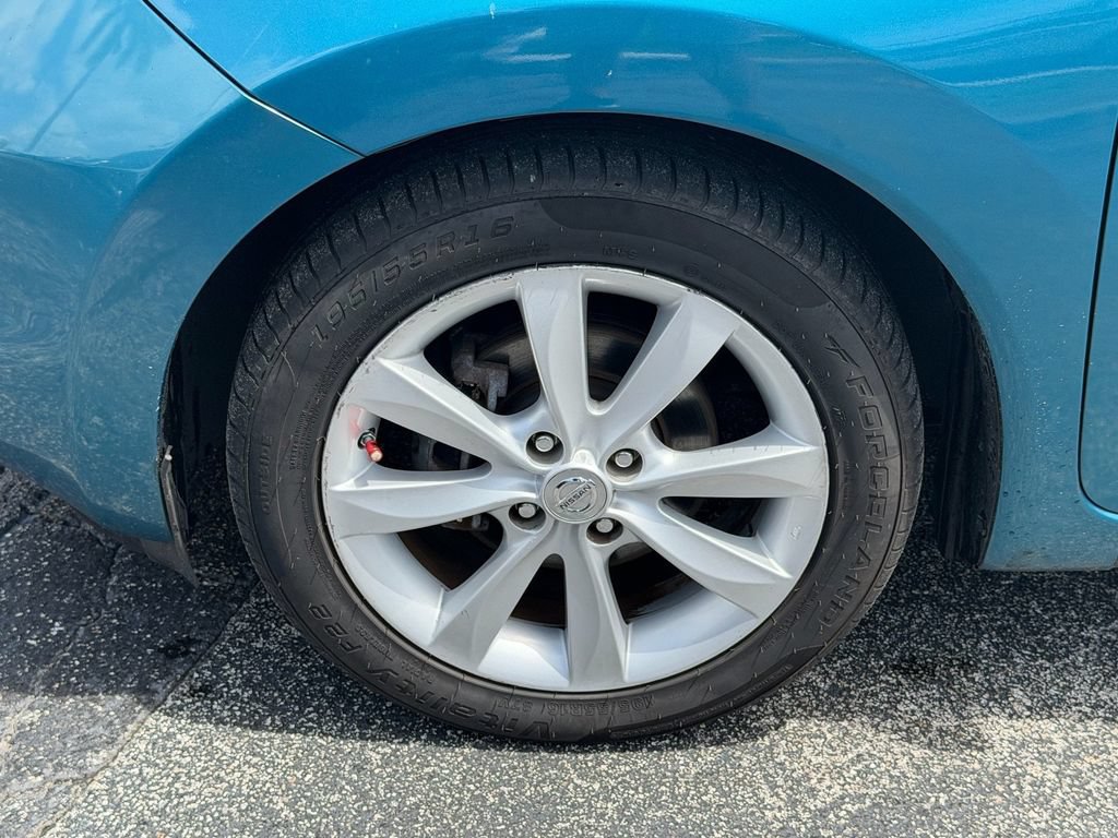 Used 2014 Nissan Versa Note SV w/ SL Package FWD image 18